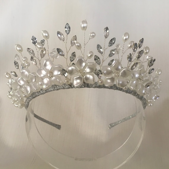 Marguerite, Pearl Flower Crown, Wedding Crown, Wedding Tiara  display picture 2