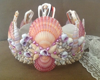 Coral Queen Shell Crown