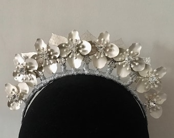 Blossom Fascinator, Race Day Headpiece, Racing Crown, Wedding Headpiece and Earrings
