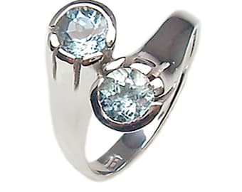 Aquamarine ring in white gold 18 kt contrary for women