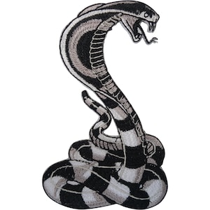 Snake Iron On Patch Sew On Embroidered Badge Shirt Jeans Bag Embroidery Applique