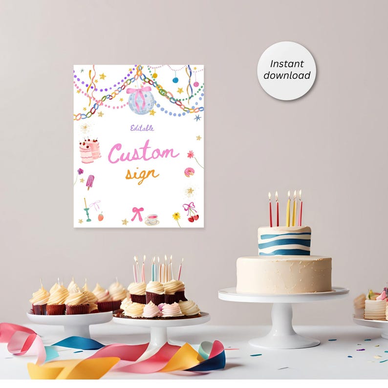 Puede incluir: Un letrero personalizado con las palabras "Custom sign" en rosa y dorado, rodeado de ilustraciones de acuarela de pasteles, dulces y decoraciones. El letrero est&aacute; junto a una variedad de pasteles y cupcakes en soportes blancos para pasteles.