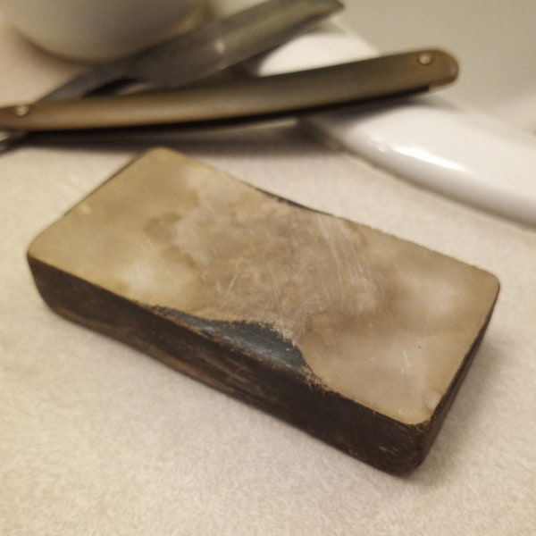 FINE Natural water honing stone for knife or straight razor