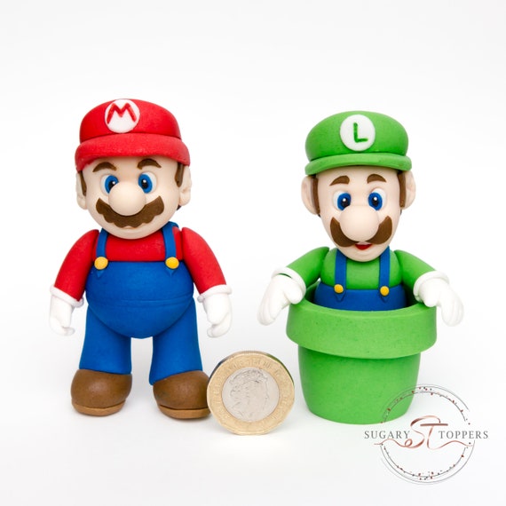 Super Mario Luigi cake topper per la decorazione della torta di compleanno  per bambini a base di fondente in pasta di zucchero -  Italia