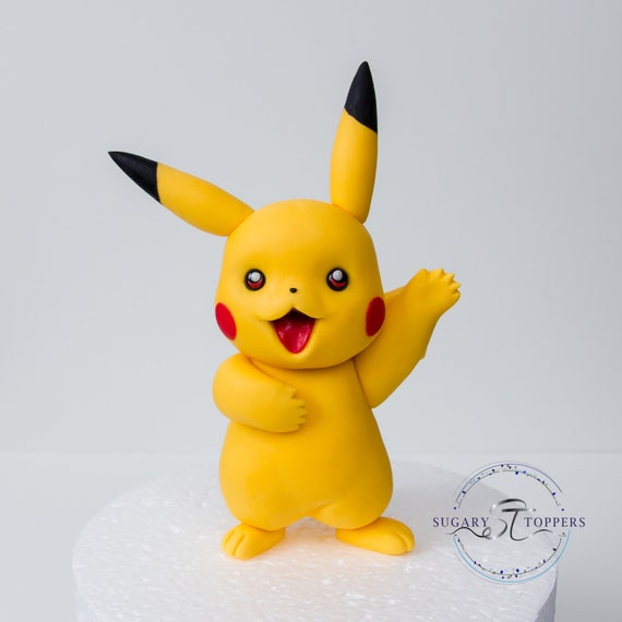 Cake topper Pikachu per decorare torte torta di compleanno pokemon per  bambini a base di pasta di zucchero fondente -  Italia