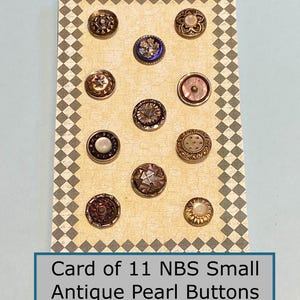 Tarjeta de 11 hermosos botones antiguos con perla NBS Pequeño n.° 4