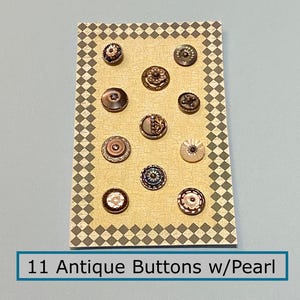 Tarjeta de 11 hermosos botones antiguos con perla NBS Pequeño n.° 2