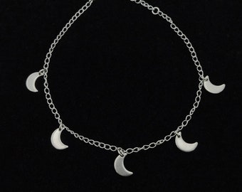 Chaîne de cheville lune, croissant de lune et gouttes chaîne en argent céleste, demoiselle d'honneur délicate, superposition de superpositions bohèmes