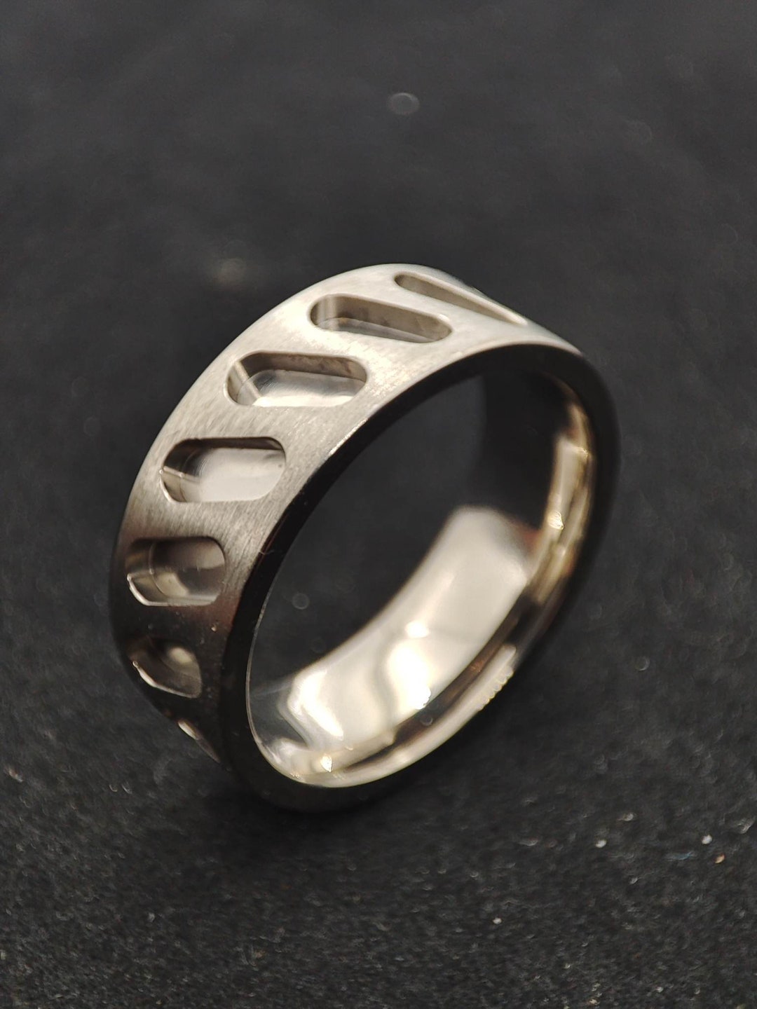 Titanium - Tilted Capsule Ring Blank - 8mm - Etsy