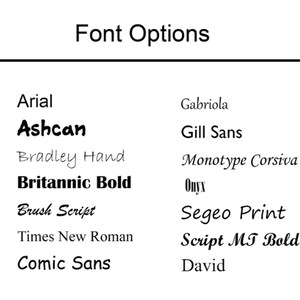 Puede incluir: Un fondo blanco muestra una lista de opciones de fuentes. El texto "Font Options" est&aacute; en la parte superior. Los nombres de las fuentes, como Arial, Ashcan, Bradley Hand, Britannic Bold, Brush Script, Times New Roman, Comic Sans, Gabriola, Gill Sans, Monotype Corsiva, Onyx, Segeo Print, Script MT Bold y David, est&aacute;n en negro.