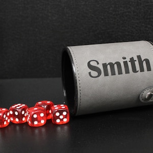 Father&#39;s Day Custom Engraved Dice Cup Personalized Cup 5 Dice Monogrammed Game Cup Christmas Gift Groomsmen Leather Dice Cup Game Night Gift