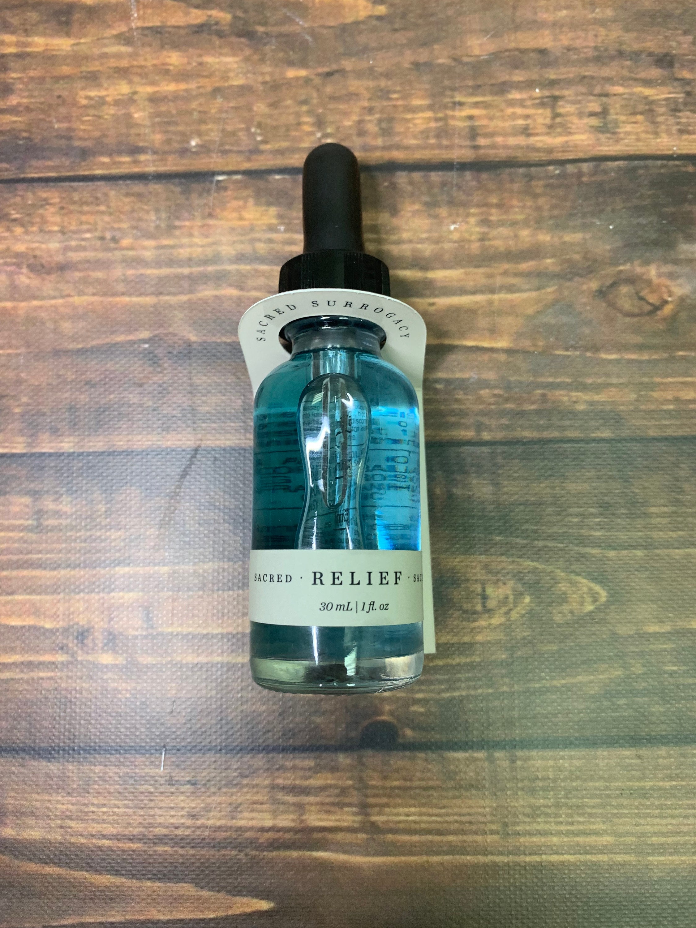 1oz heilige reliëfolie | Maanolie | Voor krampen en ongemak | Etherische oliemix | Glazen druppelaar