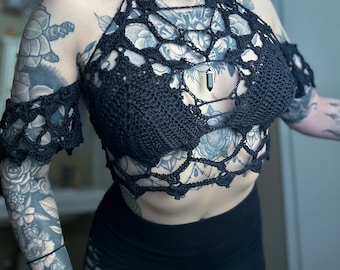 Witchy Style Goth Crochet Halter Top with Sleeves, Off The Shoulder Gothic Crocheted top with Black Crystal, Rave Lacy Crop Top Hippie Style