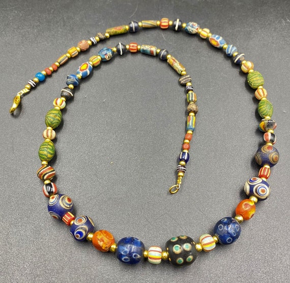 Collier Fantaisie Vintage France Années 70 - Perles De Verre Multicolores - Pour Les Fêtes - Occasion