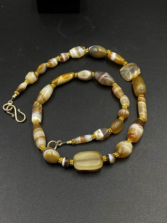 古い古代アンティークヒマラヤインドチベットソロマニ瑪瑙ビーズマーラ