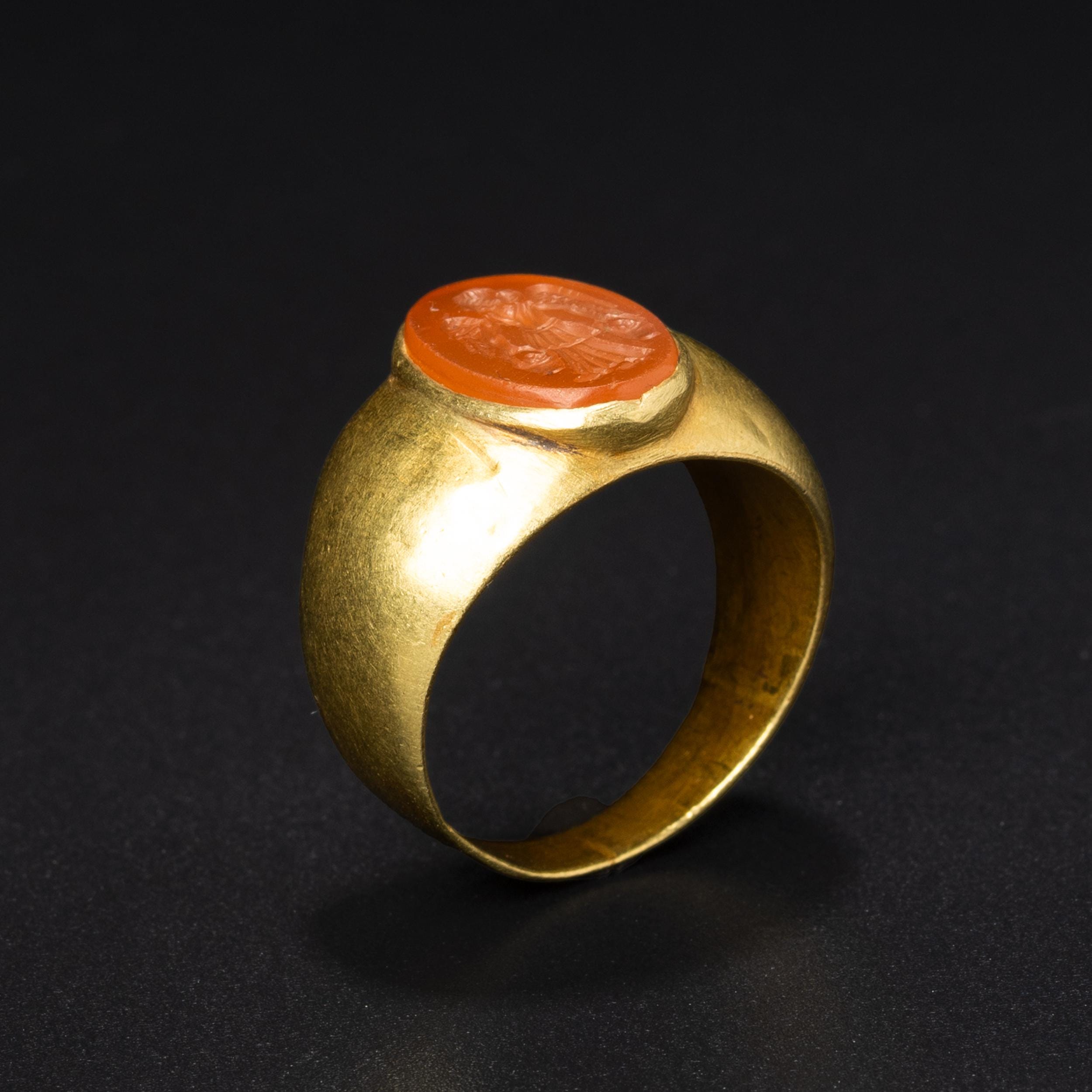 Roman 's Gold INTAGLIO RING - 4th-1st Century BC Ancient Gold Jewelry ...