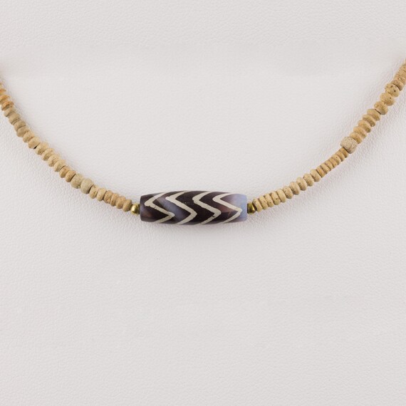 Himalayan Dzi Bead with Chevron Pattern String wi… - image 4