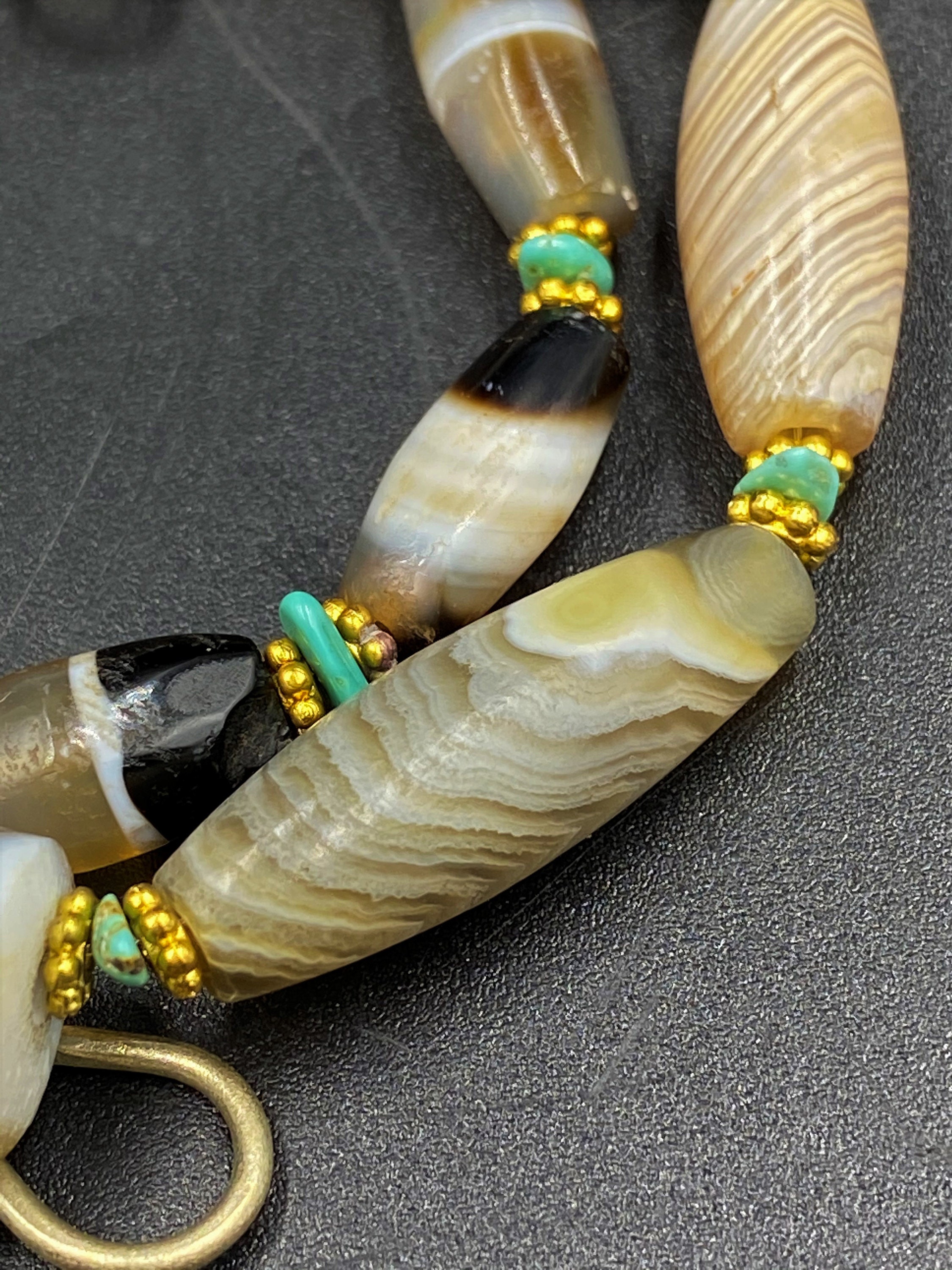 アンティークビーズ瑪瑙ネックレス 美しいアンティークの縞模様の瑪瑙のネックレスビーズ - Etsy 日本