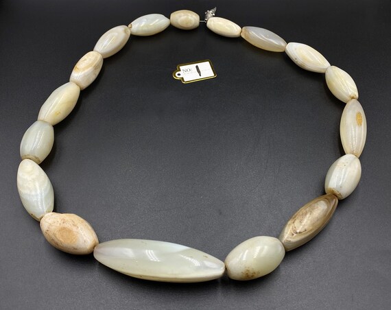 Vintage Antique Trade Cultural Old White Agate Lo… - image 3