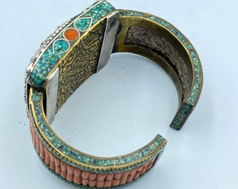 Bracciale Etnico di Lapislazzuli, Corallo e Argento Tibetano - Bracciali Lapislazzuli - Gioielli