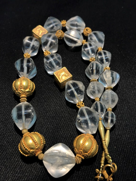 Tang dynasty crstals quartz beads with same dynast