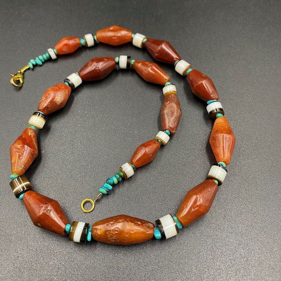 Himalayan Old Beads from Ancient Indo-Tibetan aga… - image 1