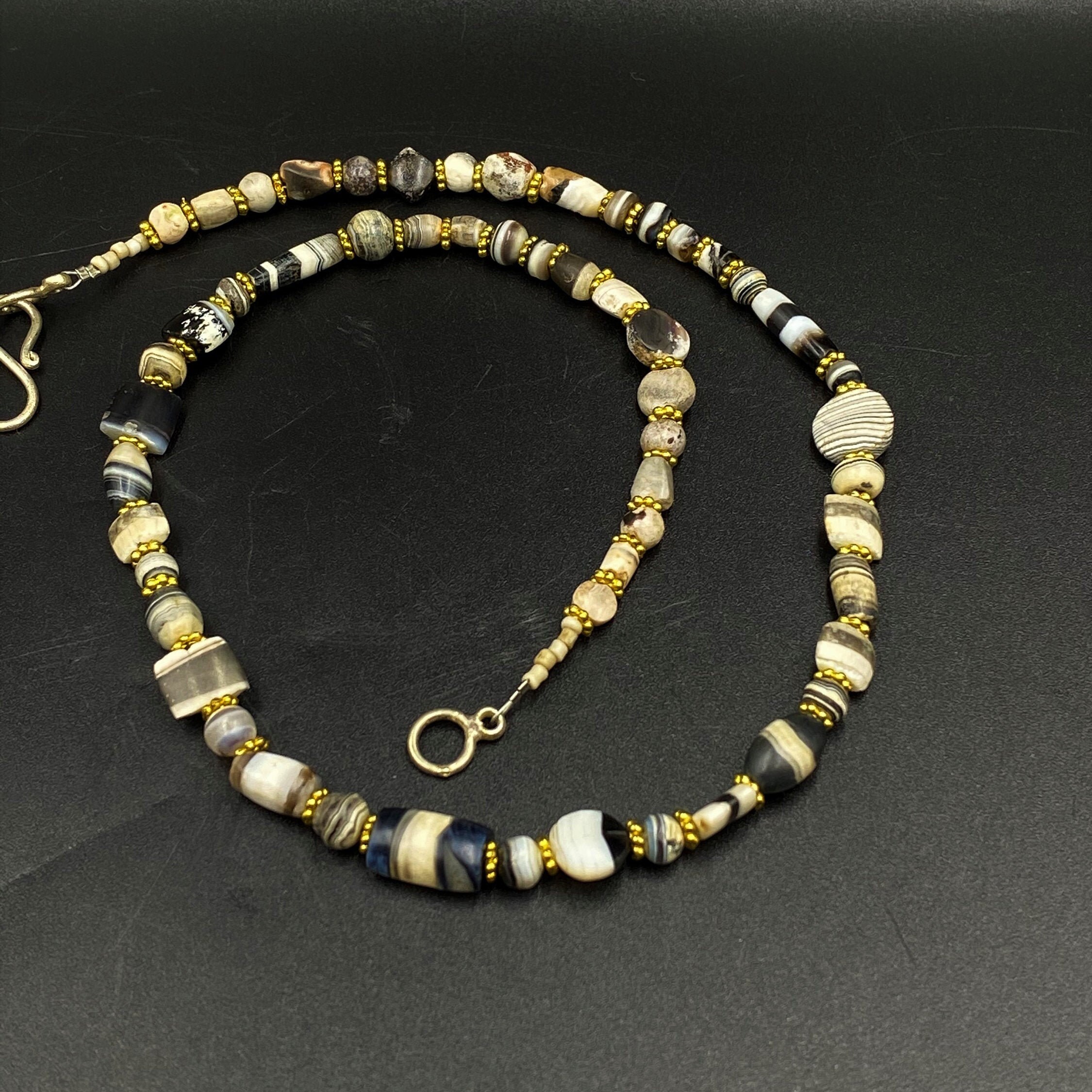 Old Ancient Antique Himalayan Indo Tibetan Solumani Banded Beads Mala Necklace