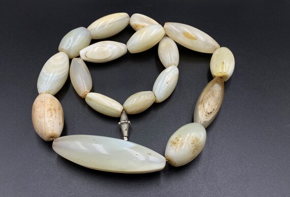 Vintage Antique Trade Cultural Old White Agate Lo… - image 9