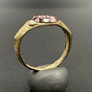 Vintage Jewelry Old Bronze Ring With Garnet Intaglio Bezel Ancient Roman&#39;s Era