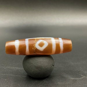 Old Ancient Himalayan Tibetan Chung Dzi Bead with Rare Eyes Pattern Unique T