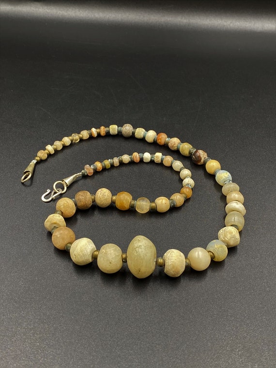 Old Ancient Antique  Himalayan Agate Beads necklac