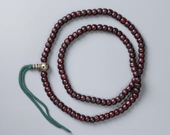 Mala de oración con semillas Bodhi del Himalaya, 108 cuentas con colgantes de bronce.
