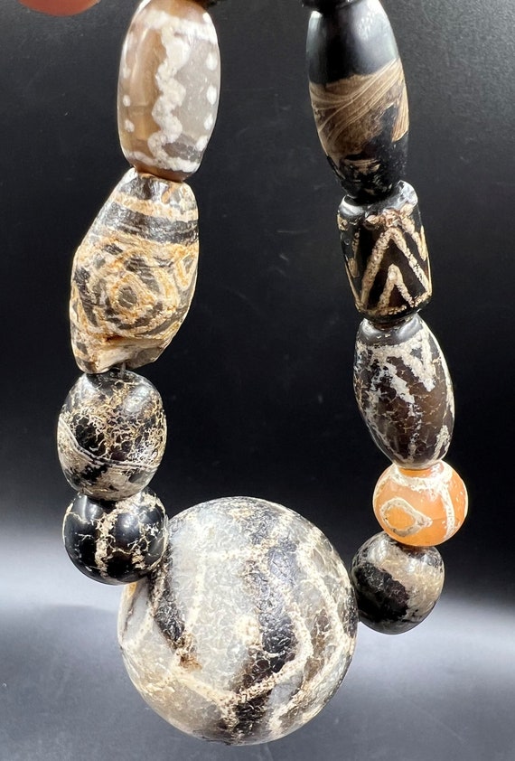 Tibetan Dzi Zhi Himalayan Etched Painted Agate Stone Amulet Prayer
