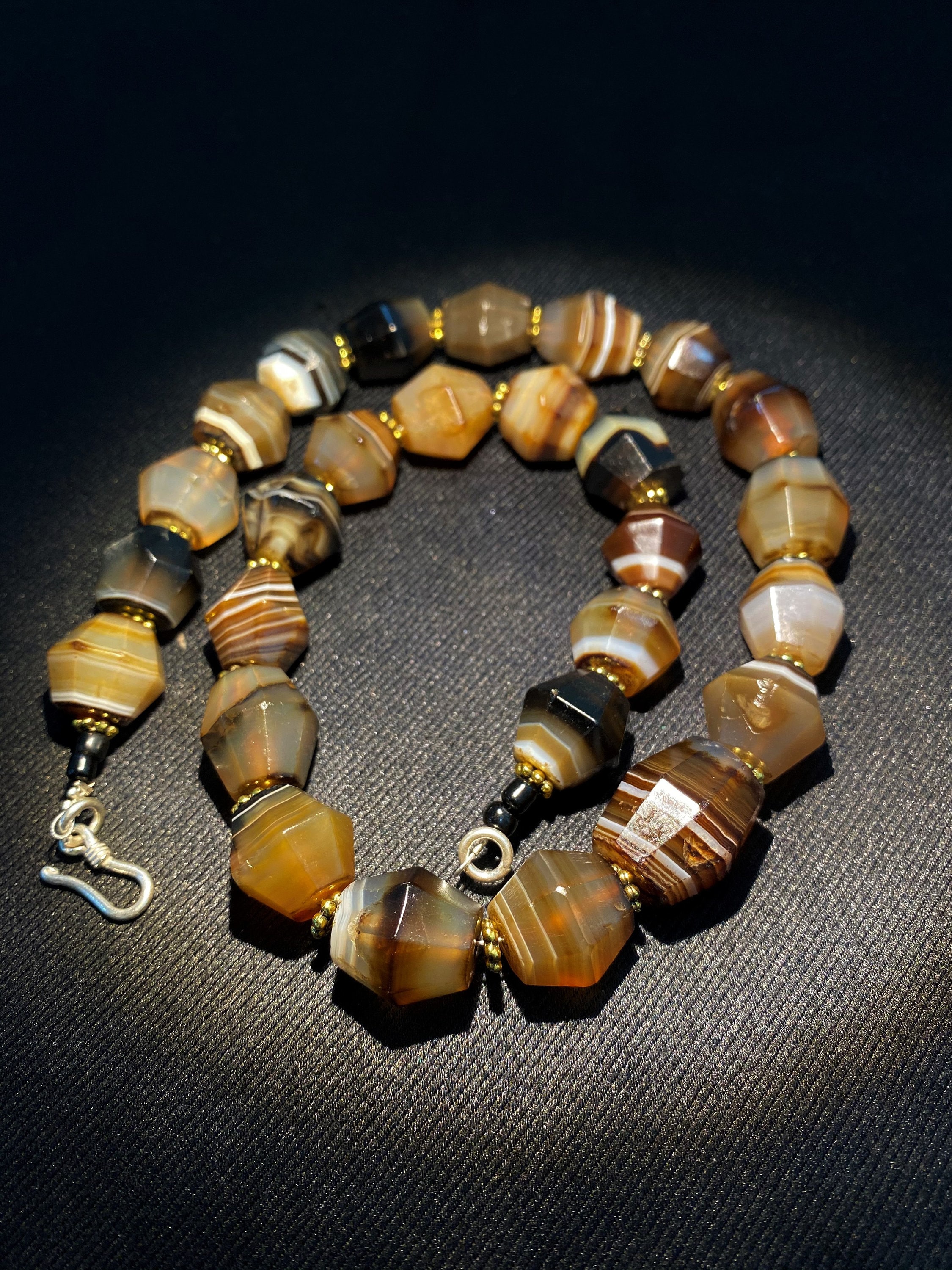 美しいアンティークの縞模様の瑪瑙のネックレスビーズ - Etsy 日本