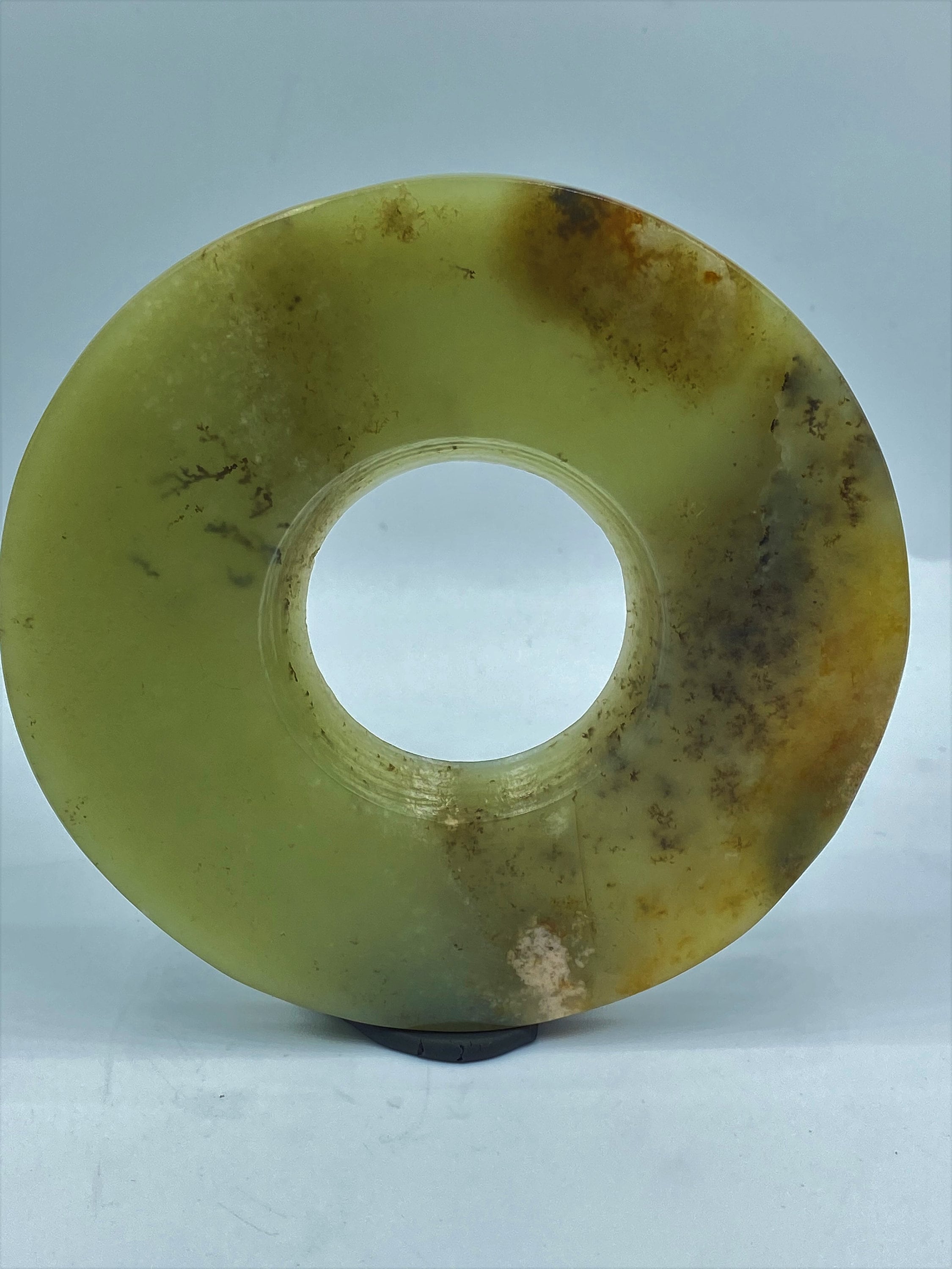古い古代アンティーク中国周王朝の翡翠バイディスク形状の収集品