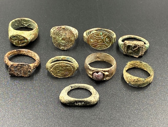 Ancient Near Eastern Roman Greek Sasanian Jewelry Bronze Signet