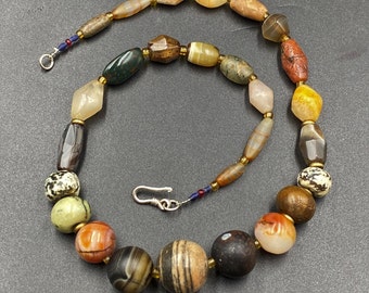 Himalayan Indo Tibetan banded agate Old beads necklace mala