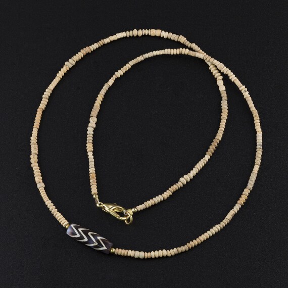 Himalayan Dzi Bead with Chevron Pattern String wi… - image 2