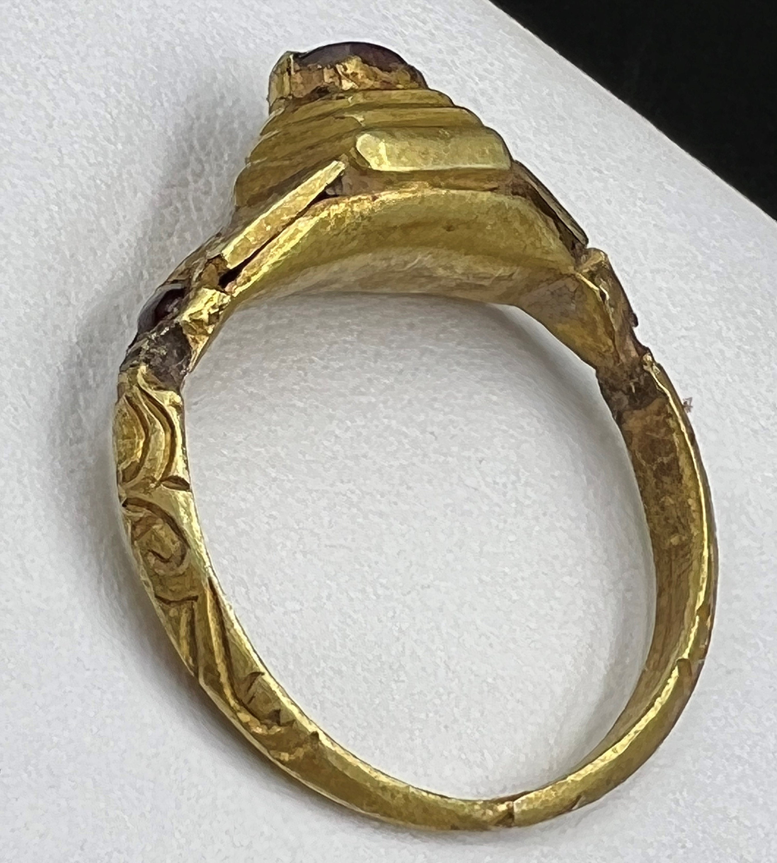 Antique South East Asian Art Vintage Gold Gems Jewelry Hand Made Gold Ring