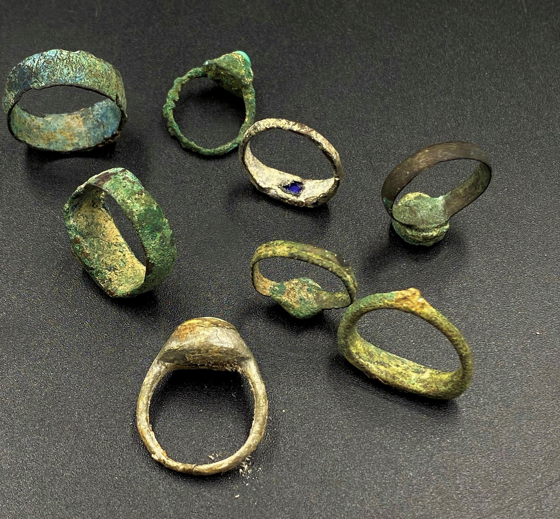古代の青銅の指輪 ジュエリー ラピスラズリ トルコ石 ローマ 