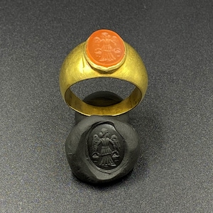 Roman 's Gold INTAGLIO RING - 4th-1st Century BC Ancient Gold Jewelry