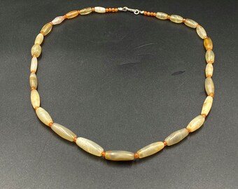 ミャンマーの古代ピュー文化時代の古いアンティークの古代瑪瑙ビーズ