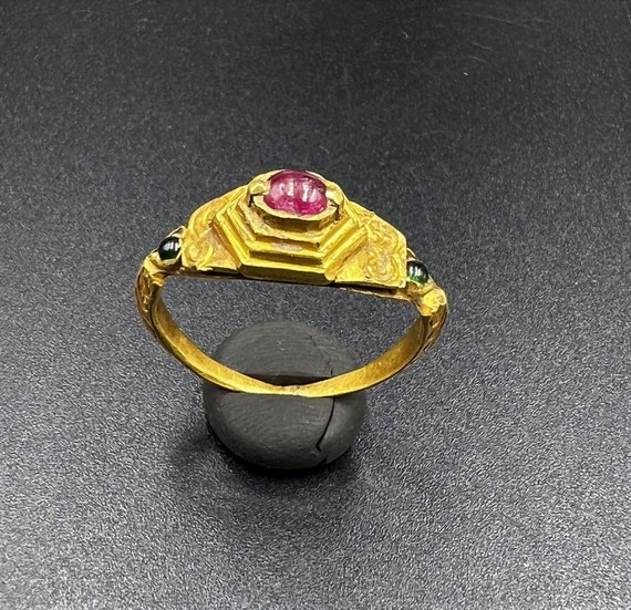 Antique South East Asian Art Vintage Gold Gems Jewelry Hand Made Gold Ring