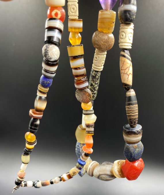Verkocht Antieke bootjes ketting granaat Anita Potters Verkocht Antieke bootjes ketting granaat Anita Potters