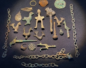 Antique Bronze Ornaments Jewelry Collectable Lot