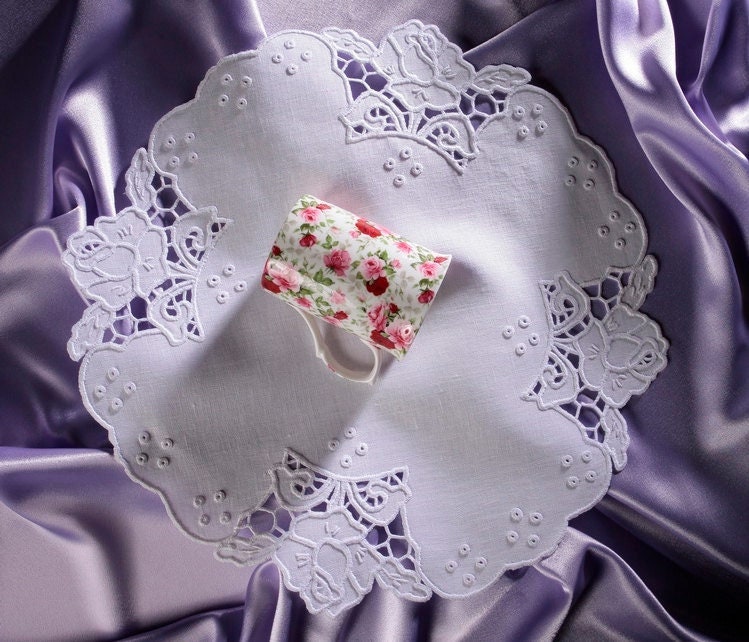Nappe Rectangulaire Brodée Main Richelieu 135x170 + 6 Serviettes - Lin Blanc - Romantique
