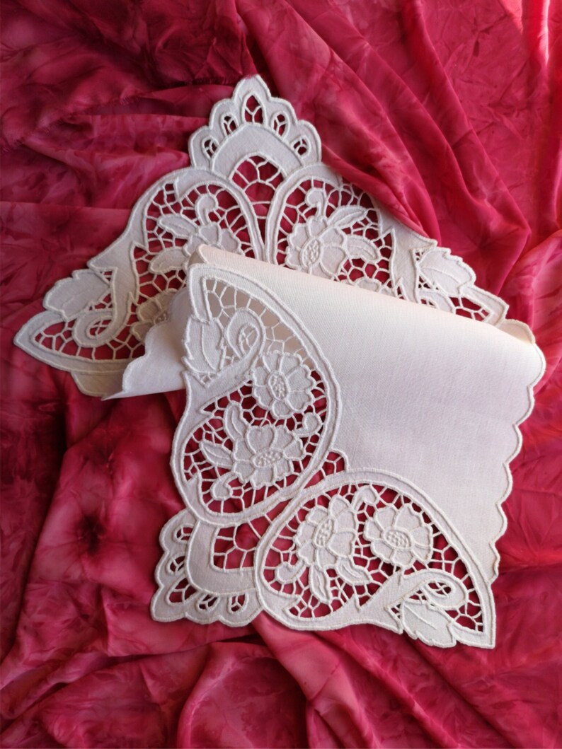 CUTWORK EMBROIDERY KIT 60x30 Richelieu Embroidery Stamped Linen to