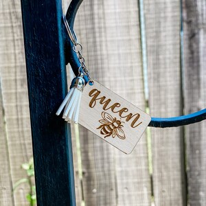 女王蜂キーホルダー - Etsy 日本