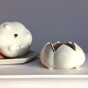 Shabbat tealight pair on porcelain tray, white and gold image 8