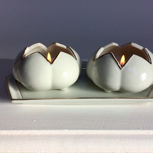 Shabbat tealight pair on porcelain tray, white and gold image 6